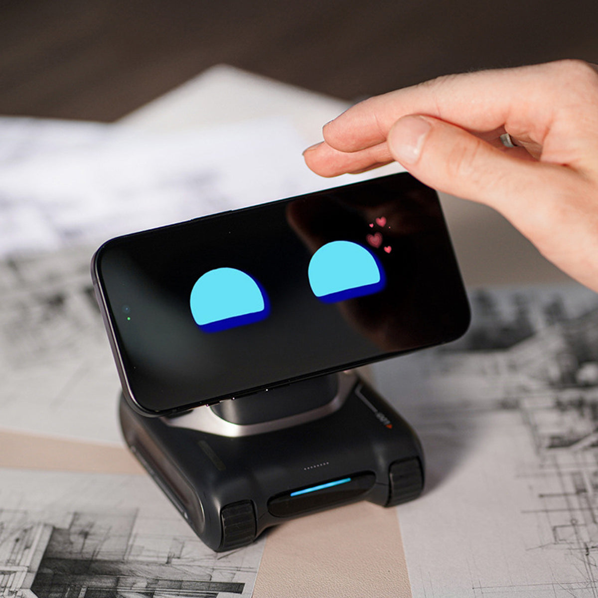 AI-powered interactive desktop robot